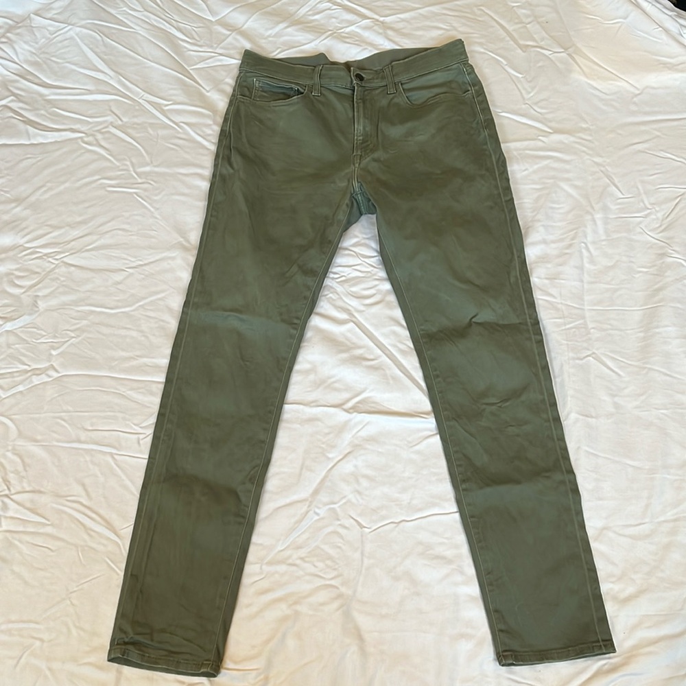 Uniqlo olive chinos